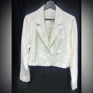 Avec Les Filles- Light Cream one button- Size: Medium, some shoulder piling‎